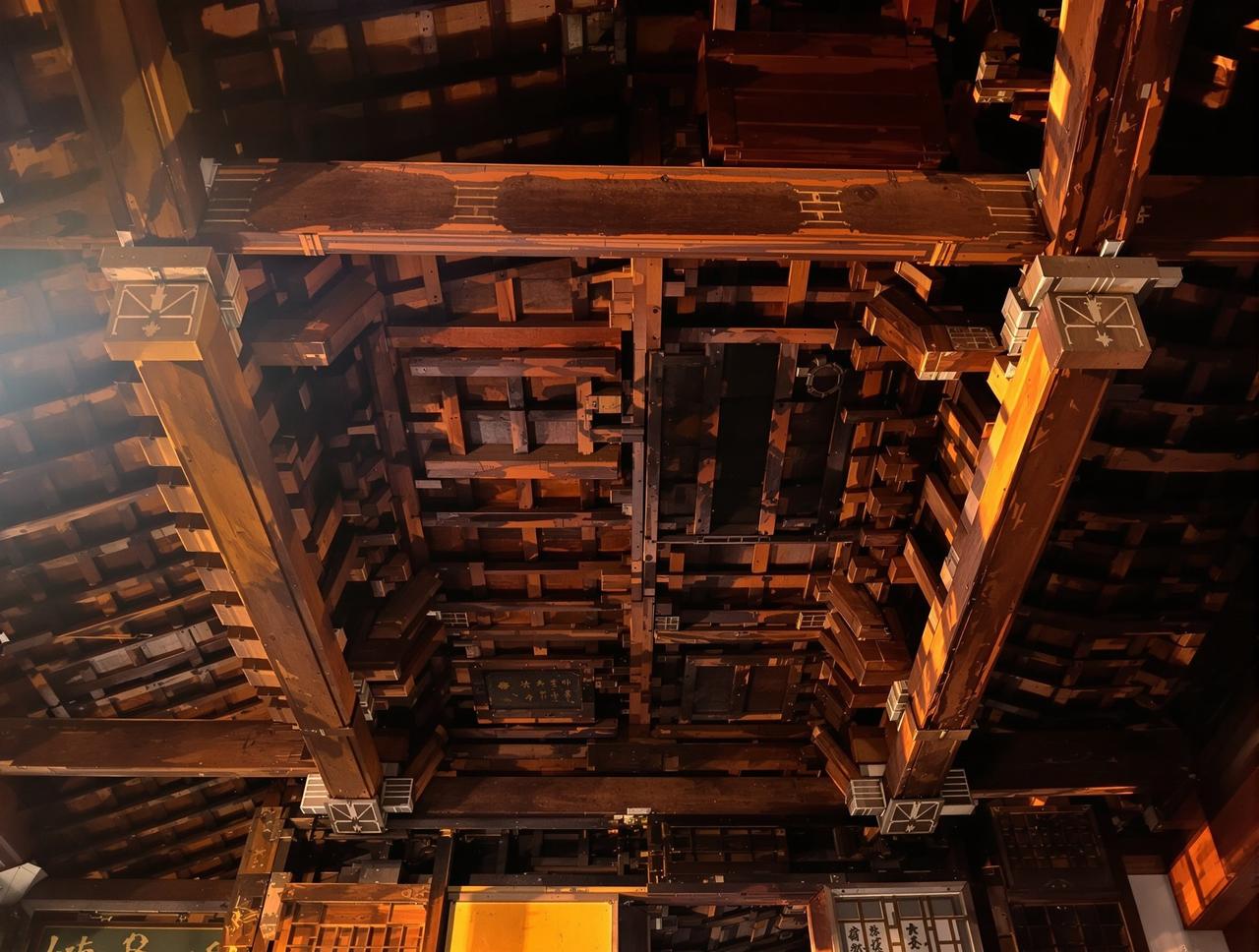 日韩免费视频-中国古建筑之美：榫卯结构视频封面